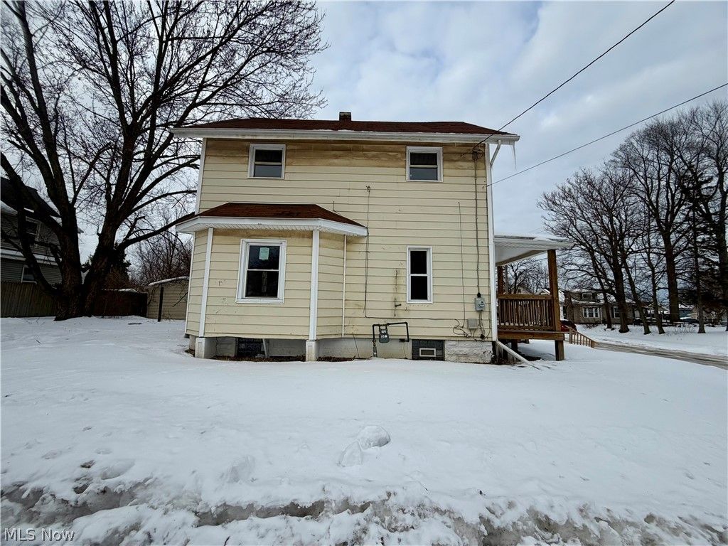 Photo of 1721 SW Hammond Avenue, Canton, OH 44706 (MLS # 5185959)