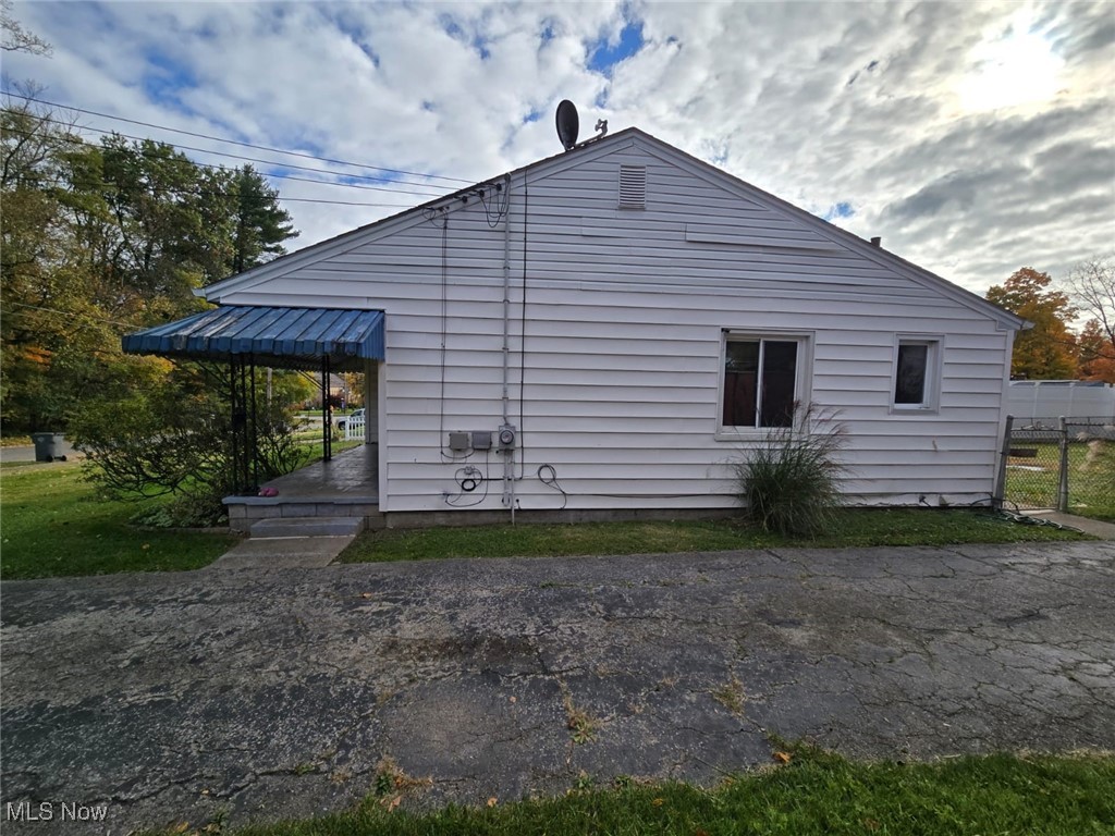 1961 Chaney Circle, Youngstown, Ohio image 4