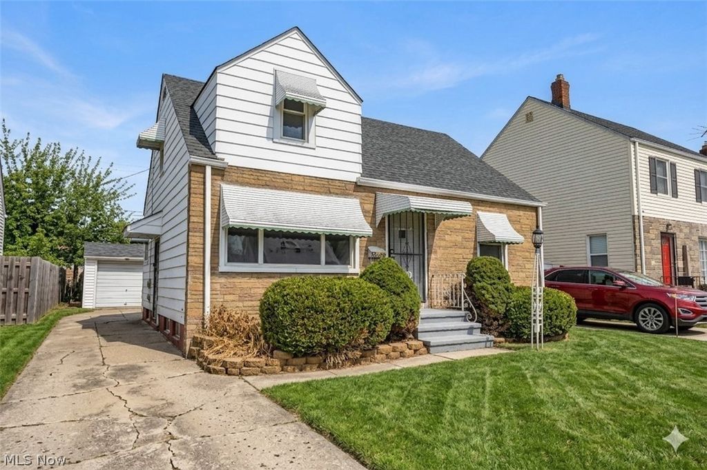 Photo of 22501 Arms Avenue, Euclid, OH 44123 (MLS # 5211435)