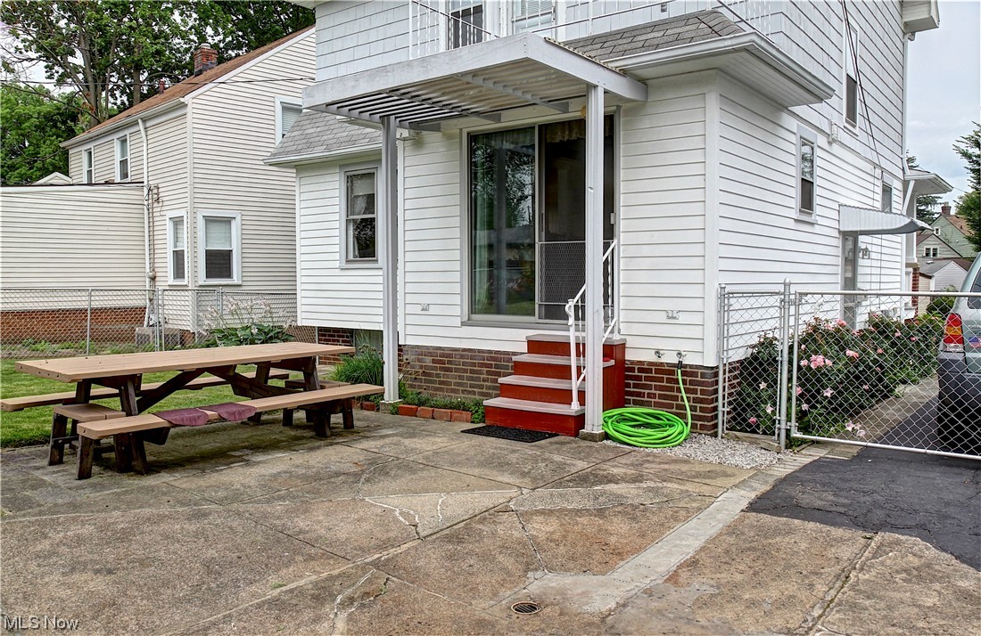 S H Kleinman Realty Cos Irvin - Residential