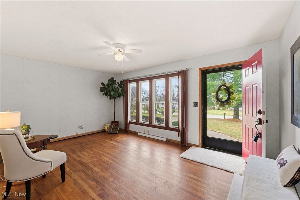 Photo of 1273 Cherry Lane, Brunswick, OH 44212 (MLS # 5175165)