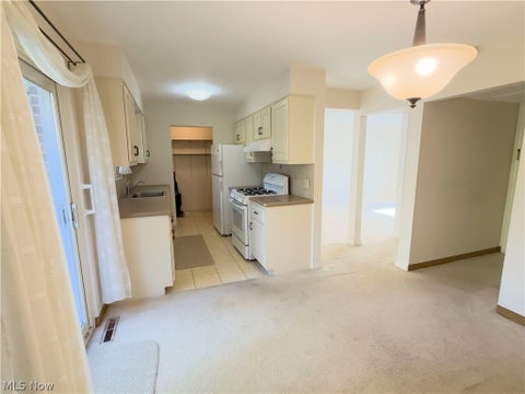Tiny photo for 157 Drury Lane, Mayfield Heights, OH 44124 (MLS # 5256747)