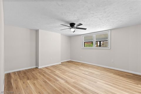 Tiny photo for 412 Concord Street, Martins Ferry, OH 43935 (MLS # 5203373)