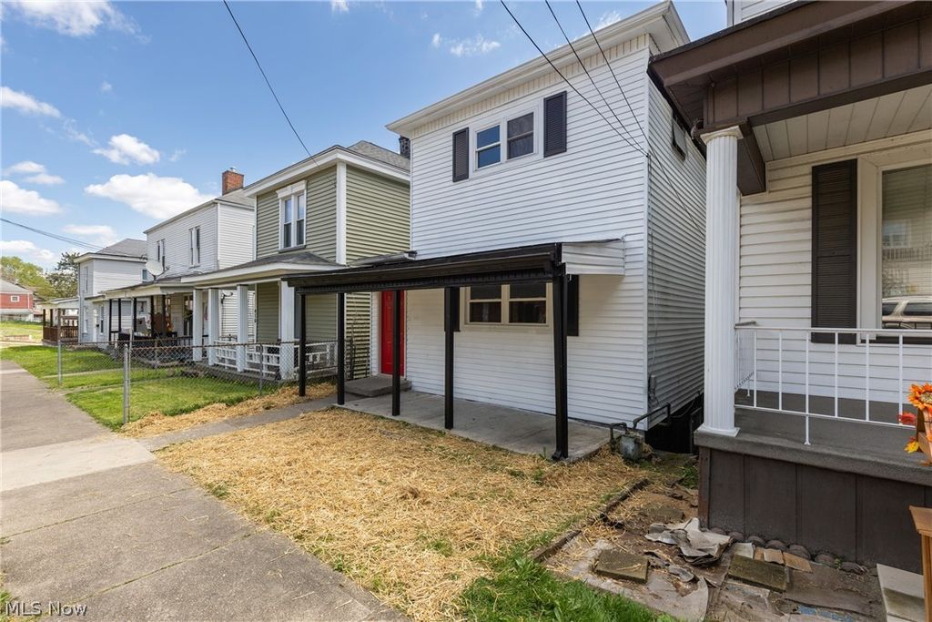 Photo of 412 Concord Street, Martins Ferry, OH 43935 (MLS # 5203373)