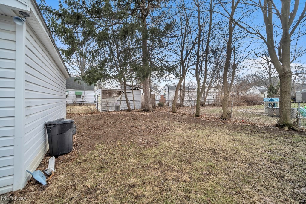 5125 Lucydale Avenue, North Olmsted, Ohio image 8