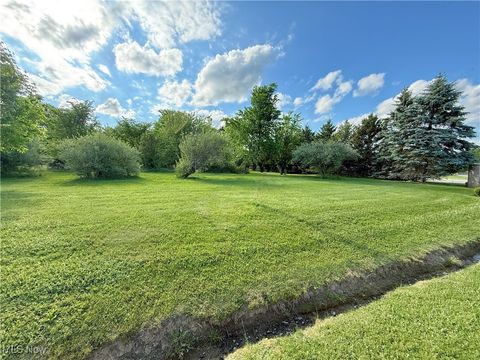 Tiny photo for 49632 Foxwood Lane, East Palestine, OH 44413 (MLS # 5095295)