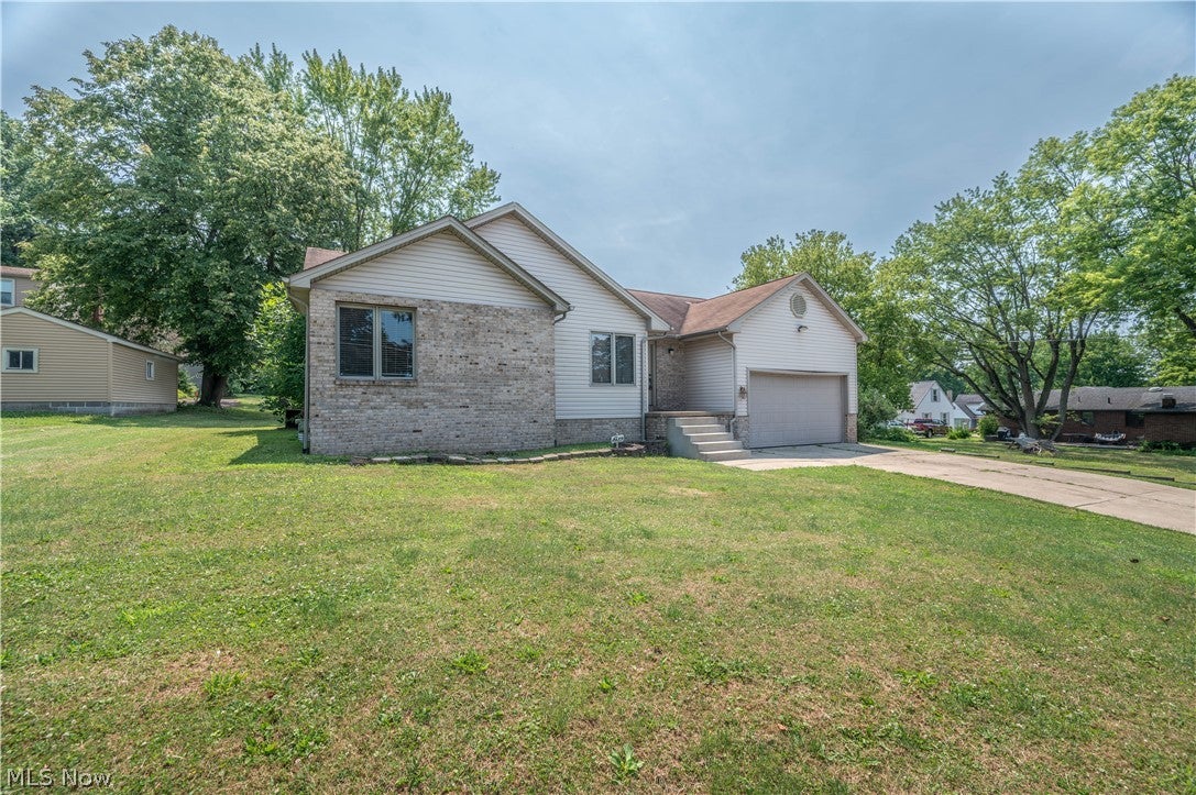 1015 Niles Vienna Road