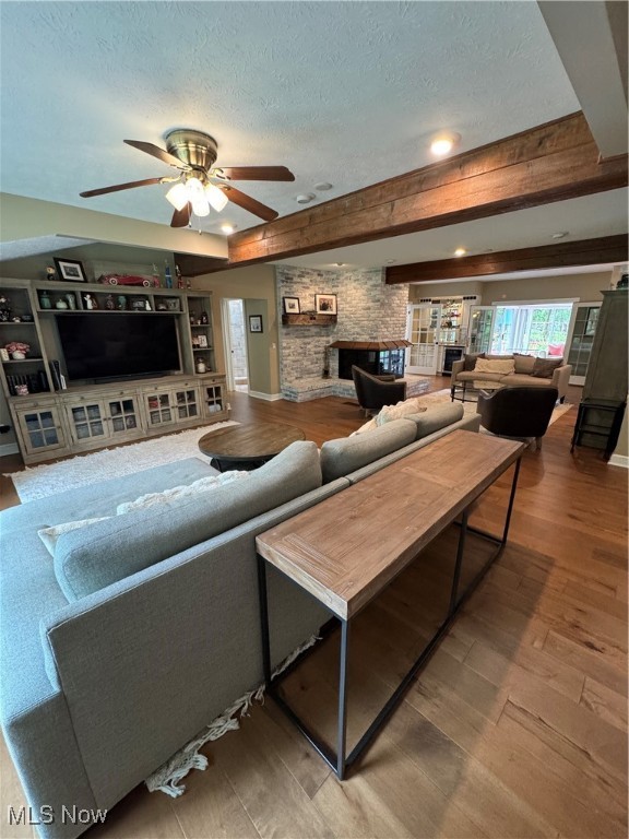 Chesterland, Ohio 44026, United States, 4 Bedrooms Bedrooms, ,3 BathroomsBathrooms,Residential,Active,195244