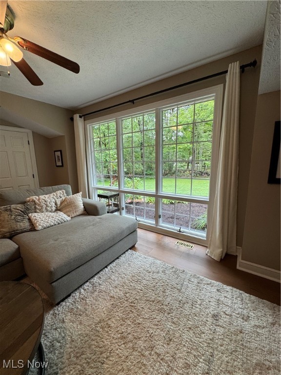 Chesterland, Ohio 44026, United States, 4 Bedrooms Bedrooms, ,3 BathroomsBathrooms,Residential,Active,195244