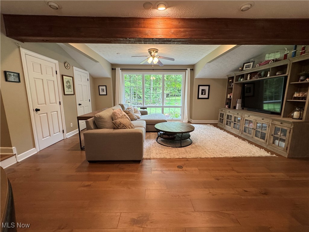 Chesterland, Ohio 44026, United States, 4 Bedrooms Bedrooms, ,3 BathroomsBathrooms,Residential,Active,195244