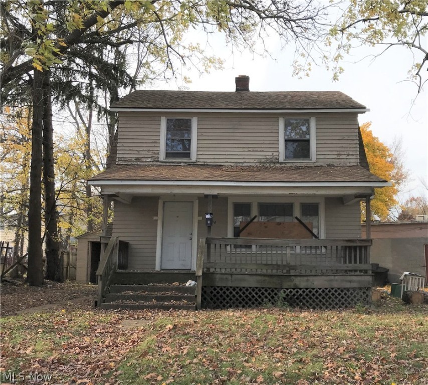 Welcome to 1174 Mercer Avenue in Akron! This home has 3 bedrooms and 1 bathroom. Great investment opportunity! Don’t miss out; call today to schedule a showing.