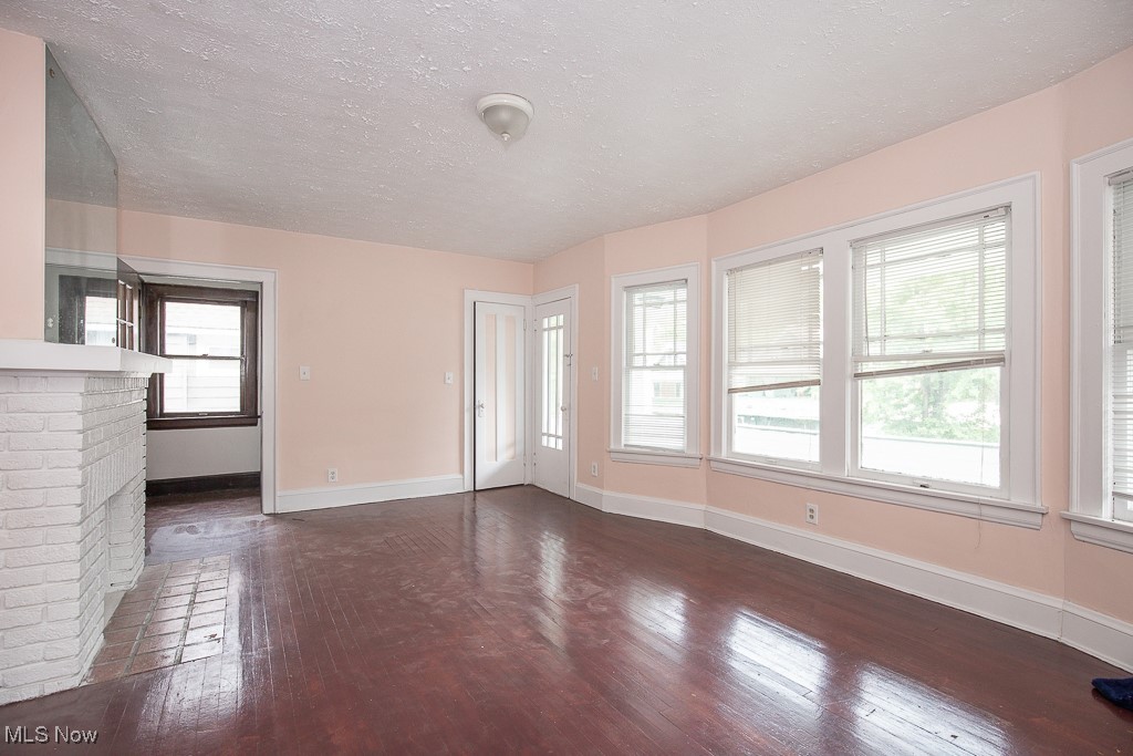 14206 Glenside Road