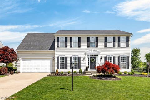 Homes For Sale - 37830 Stoney Lake Drive<br/> North Ridgeville, OH 44039
