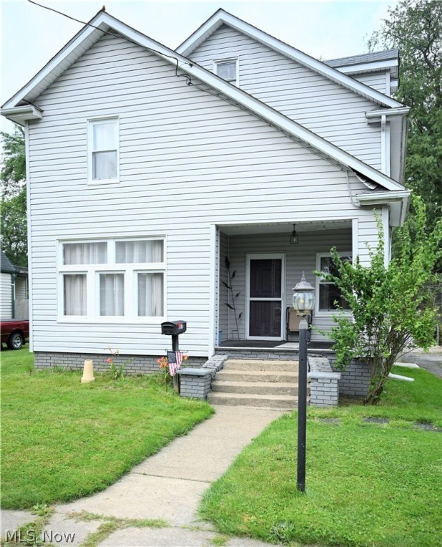 Charming home with convenient location.  Perfect starter home or investor flip.  Close to Mall, Grocery stores, Gas stations and Perry or Central schools.  

Siding, roof, windows, and deck replaced in 2004. Downspouts in 2005. Furnace and A/C replaced in 2006. Glass block windows in basement in 2007.

Stove, dishwasher, fridge, washer and dryer all stay.