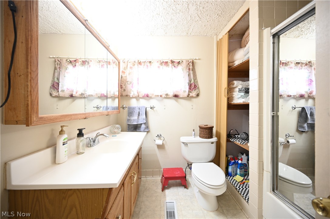 J M Bergolds 01 Add/Redurban - Residential