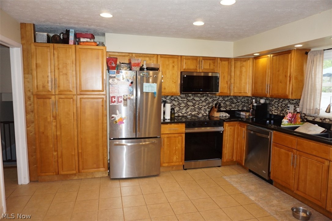 28096 Edgepark Drive