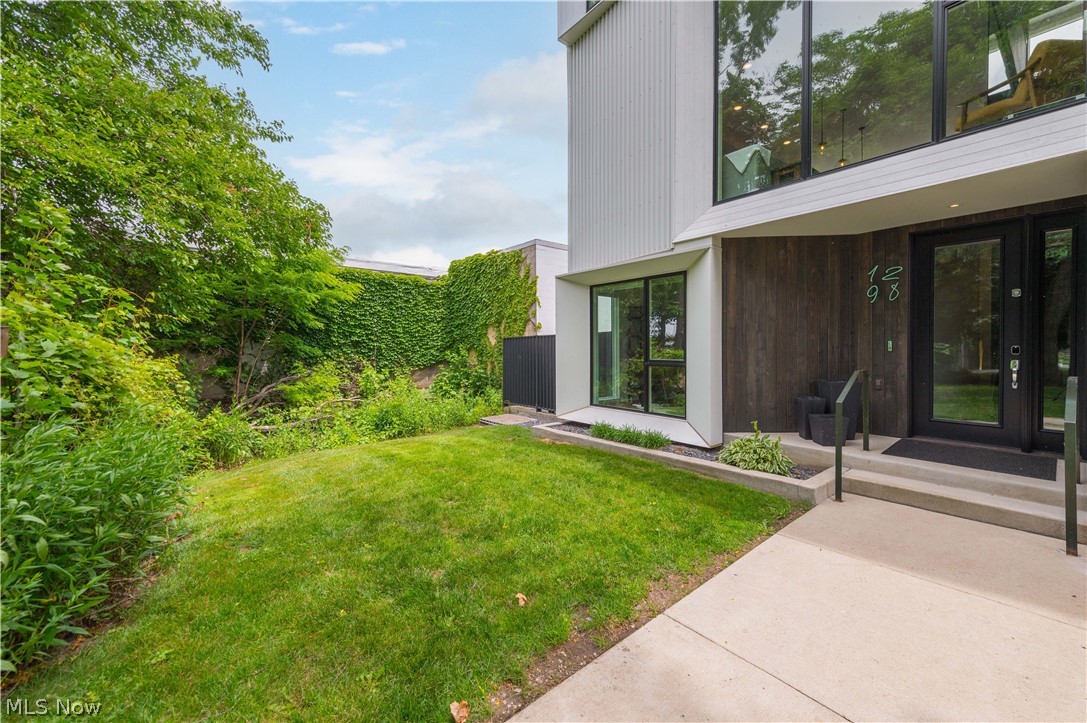 1298 W 58th Street