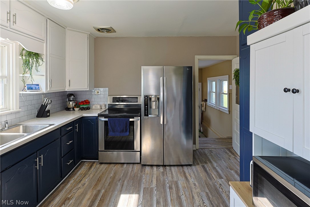 Avalon On Bay - Residential