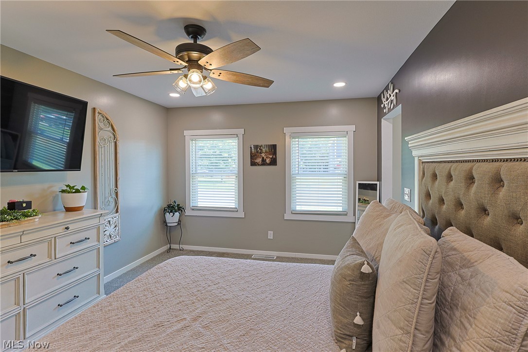 Avalon On Bay - Residential