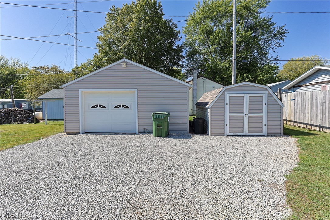 Avalon On Bay - Residential