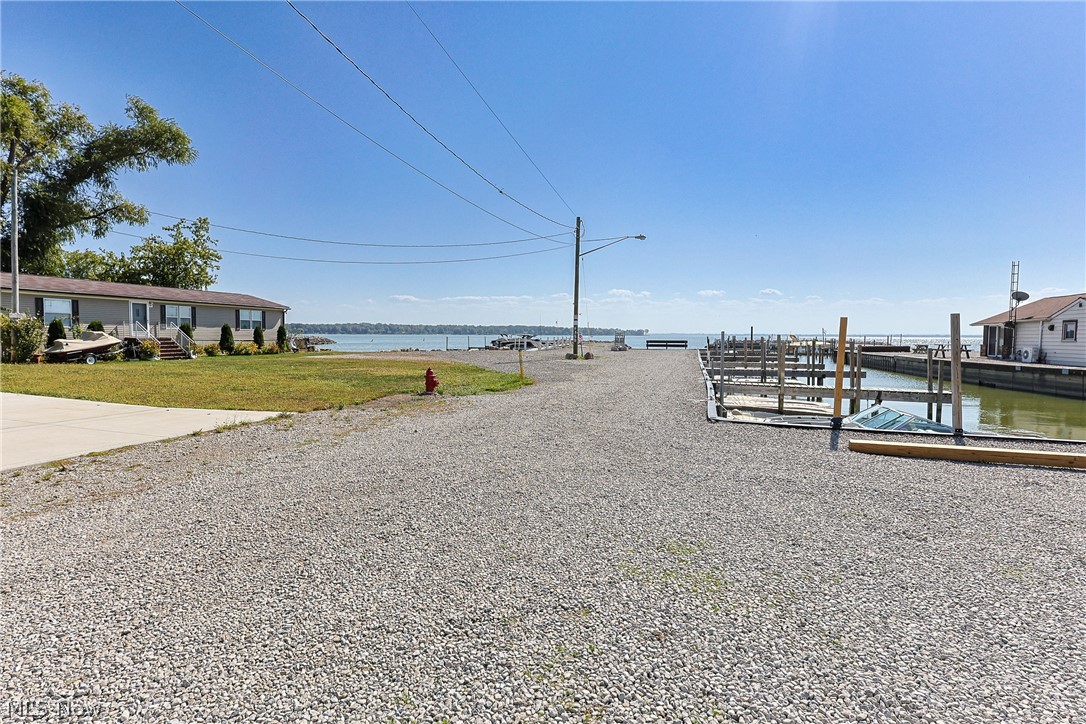 Avalon On Bay - Residential