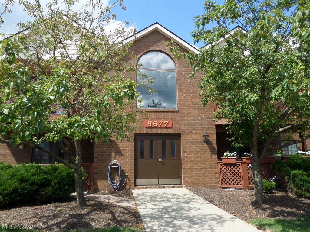 Courts Country Lakes Condo - Residential