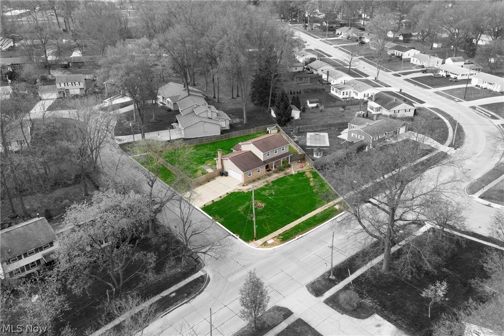 Photo of 2204 Southeast Boulevard, Salem, OH 44460 (MLS # 5195860)