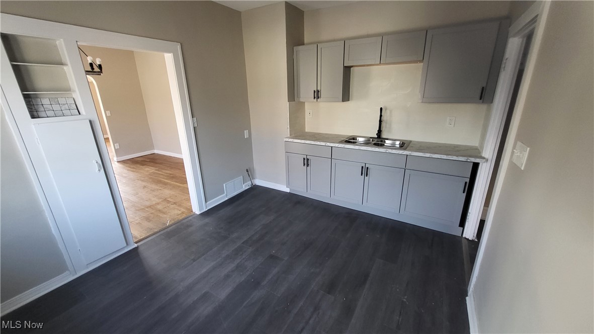 Cleveland, Ohio 44118, United States, 4 Bedrooms Bedrooms, ,2 BathroomsBathrooms,Residential,Active,24986