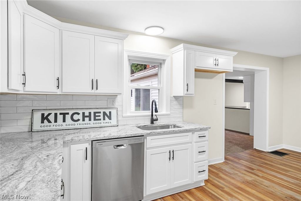 Photo of 4216 38th Street NW, Canton, OH 44718 (MLS # 5197126)