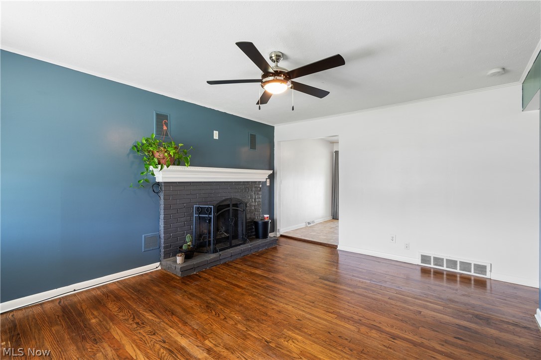 J & R Bldg Co - Residential