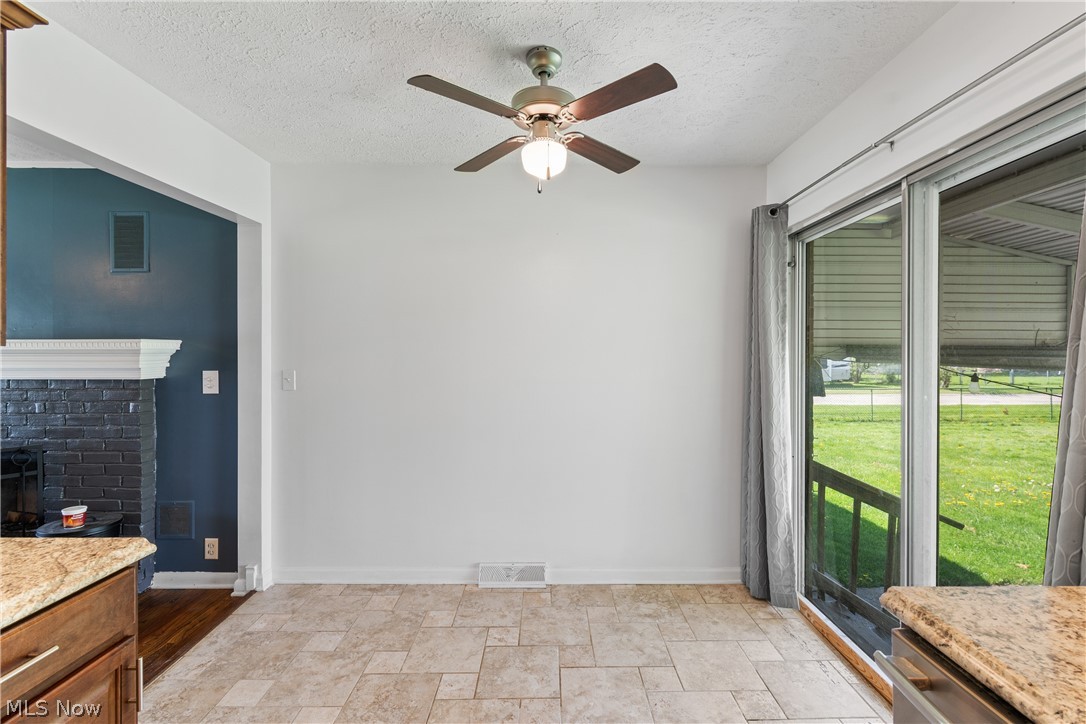 J & R Bldg Co - Residential