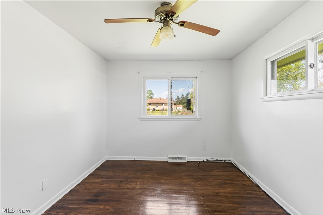 J & R Bldg Co - Residential