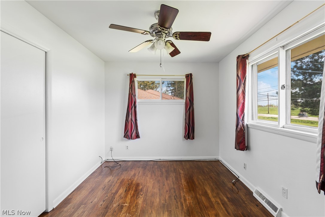 J & R Bldg Co - Residential