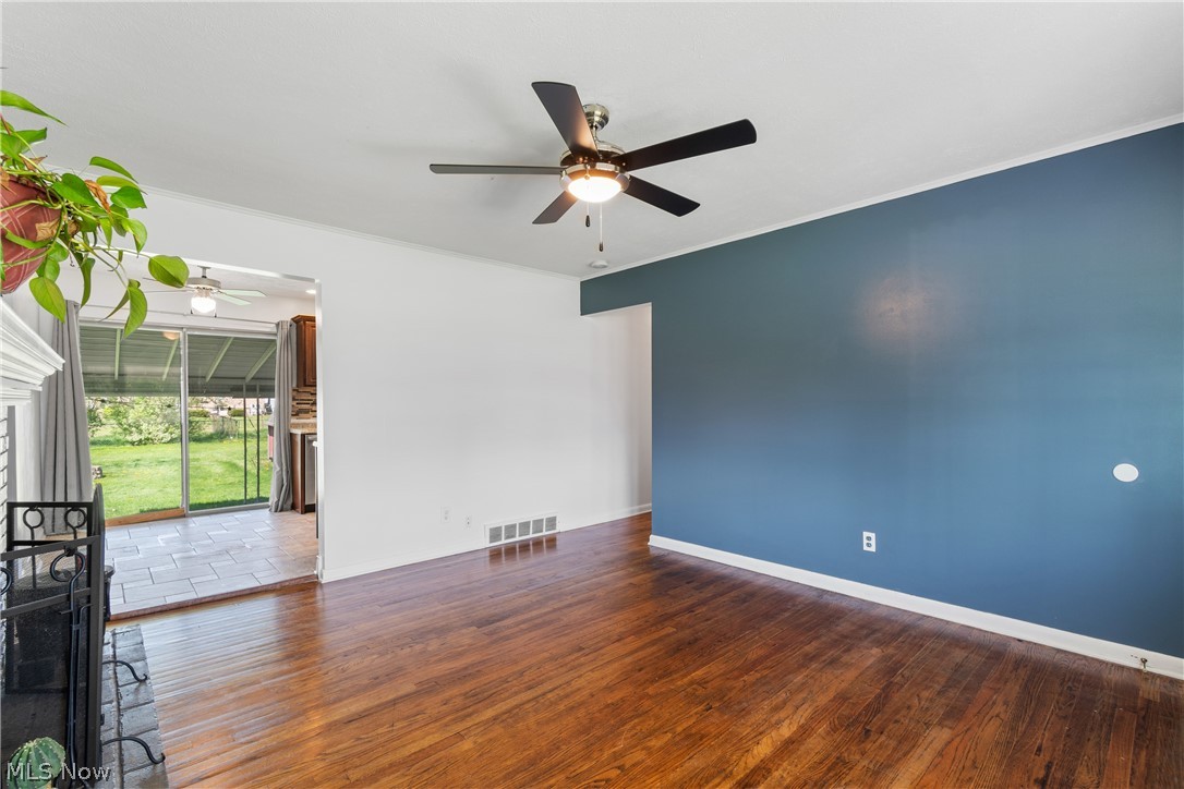 J & R Bldg Co - Residential