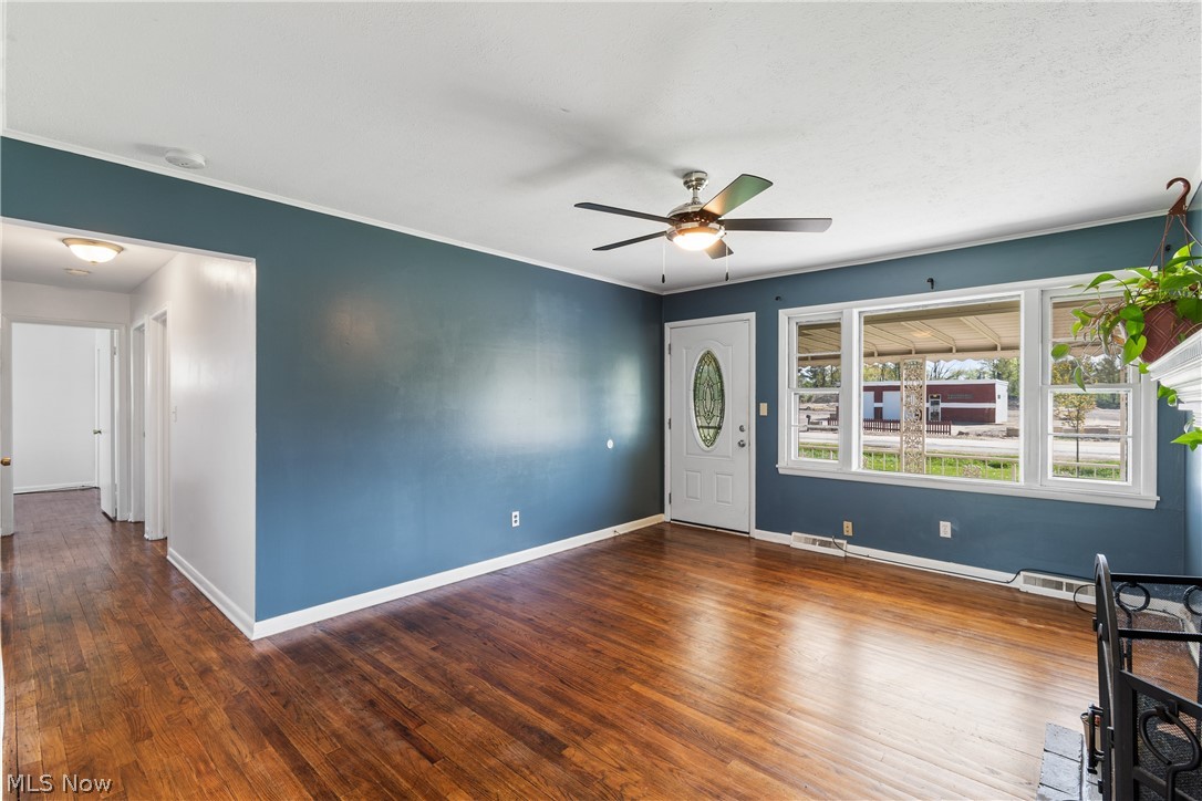 J & R Bldg Co - Residential