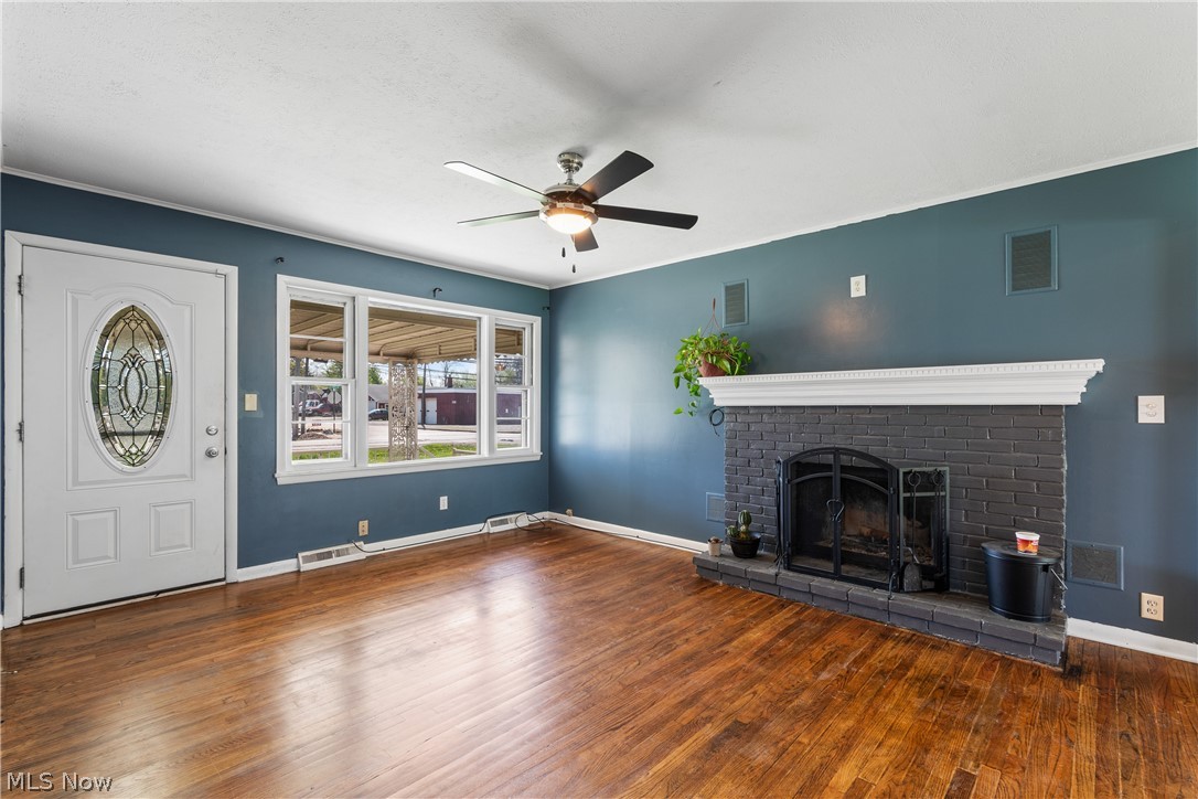 J & R Bldg Co - Residential