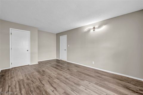 Tiny photo for 7972 Colonial Drive, Mentor, OH 44060 (MLS # 5203369)