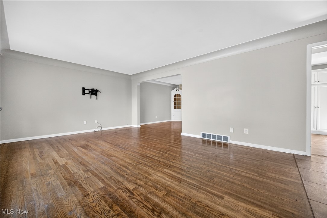 Beachwood, Ohio 44122, United States, 4 Bedrooms Bedrooms, ,2 BathroomsBathrooms,Residential,Active,218844