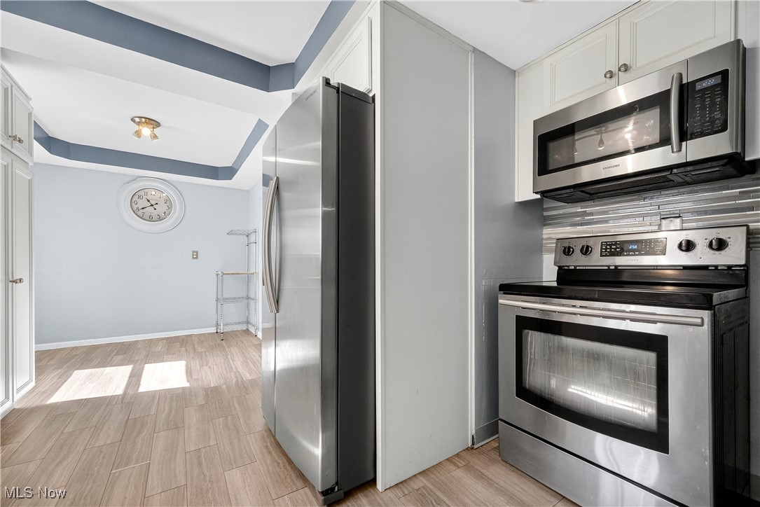 Beachwood, Ohio 44122, United States, 4 Bedrooms Bedrooms, ,2 BathroomsBathrooms,Residential,Active,218844