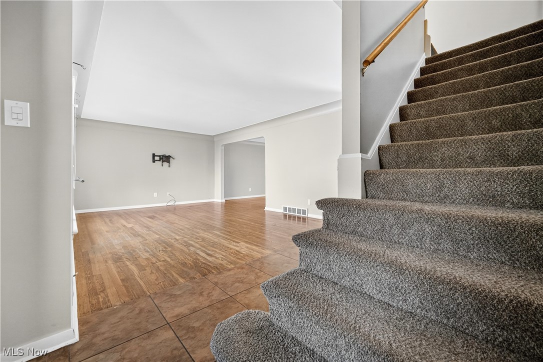 Beachwood, Ohio 44122, United States, 4 Bedrooms Bedrooms, ,2 BathroomsBathrooms,Residential,Active,218844