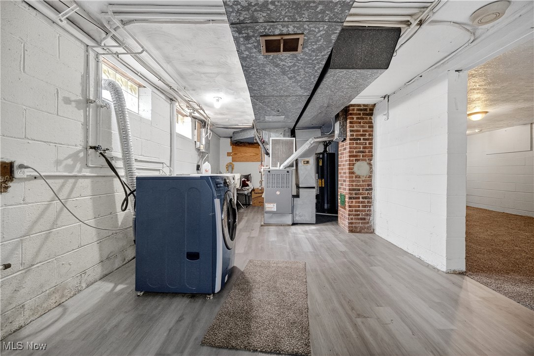 Beachwood, Ohio 44122, United States, 4 Bedrooms Bedrooms, ,2 BathroomsBathrooms,Residential,Active,218844