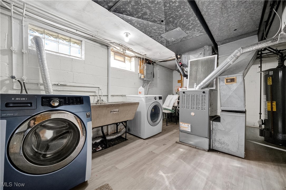 Beachwood, Ohio 44122, United States, 4 Bedrooms Bedrooms, ,2 BathroomsBathrooms,Residential,Active,218844