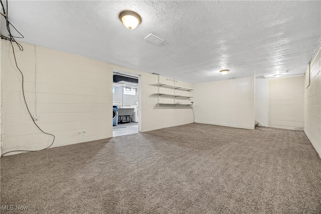 Beachwood, Ohio 44122, United States, 4 Bedrooms Bedrooms, ,2 BathroomsBathrooms,Residential,Active,218844