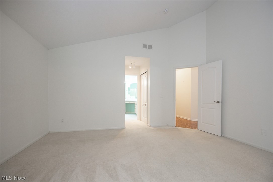 Devon Pond - Residential