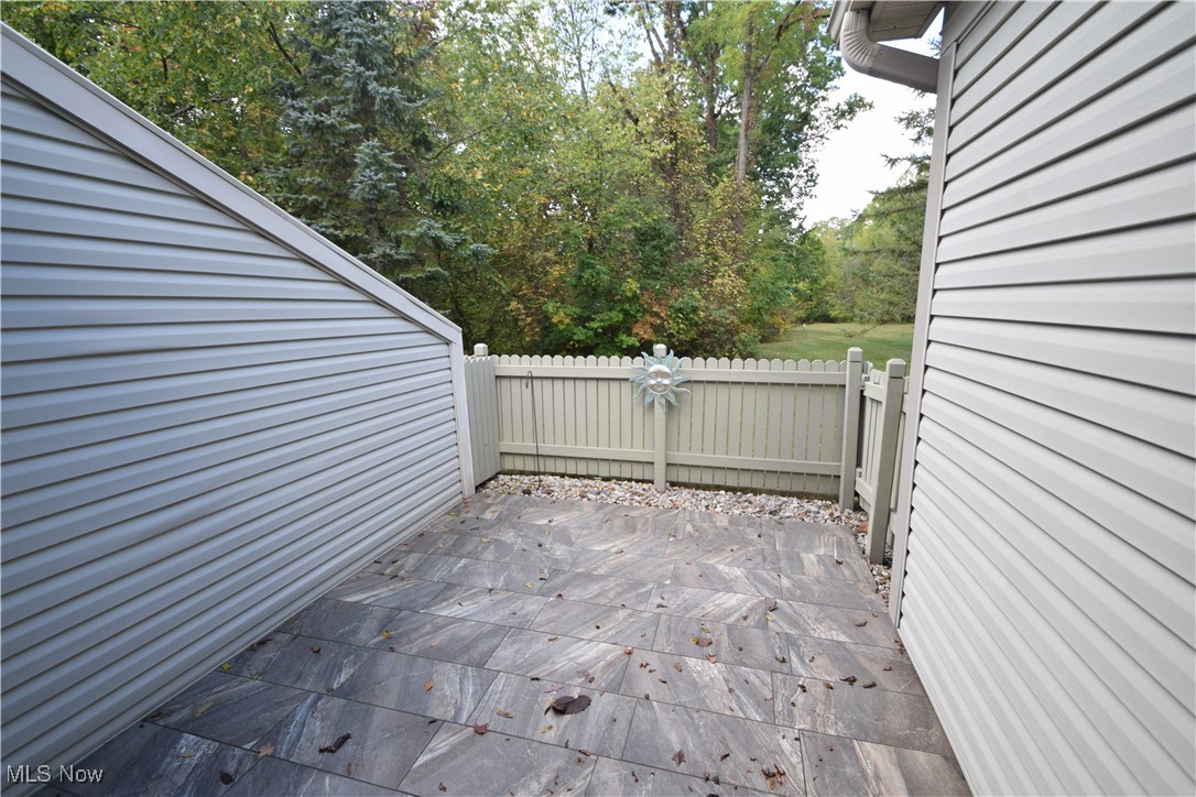 Cross Creek Condo - Residential