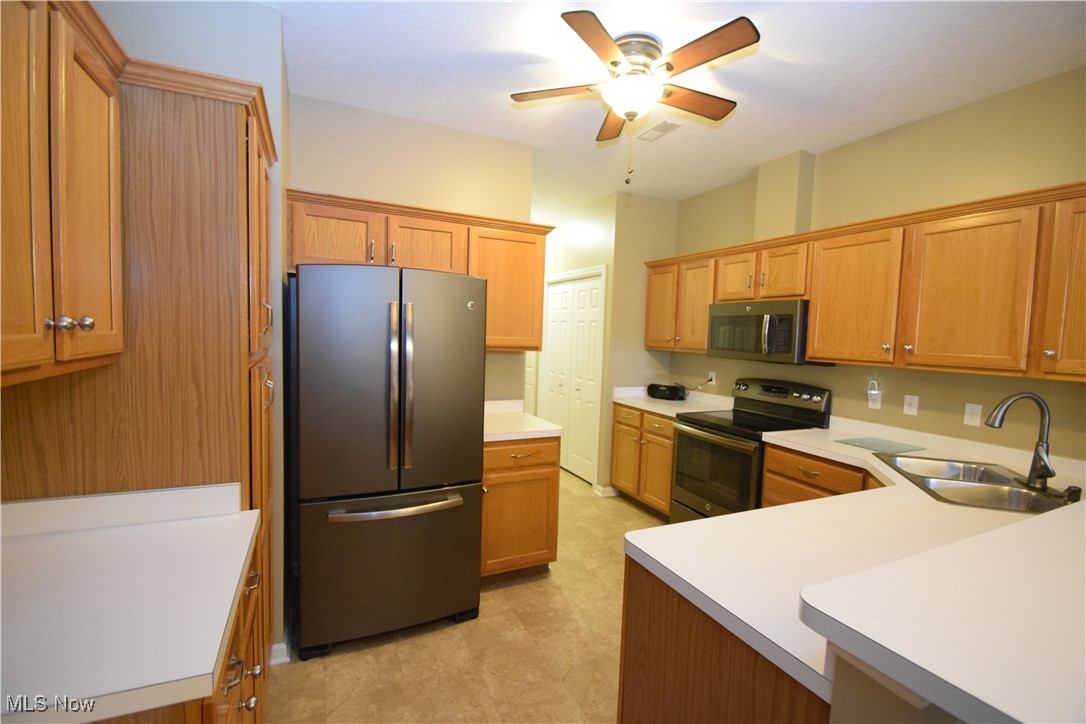 Cross Creek Condo - Residential