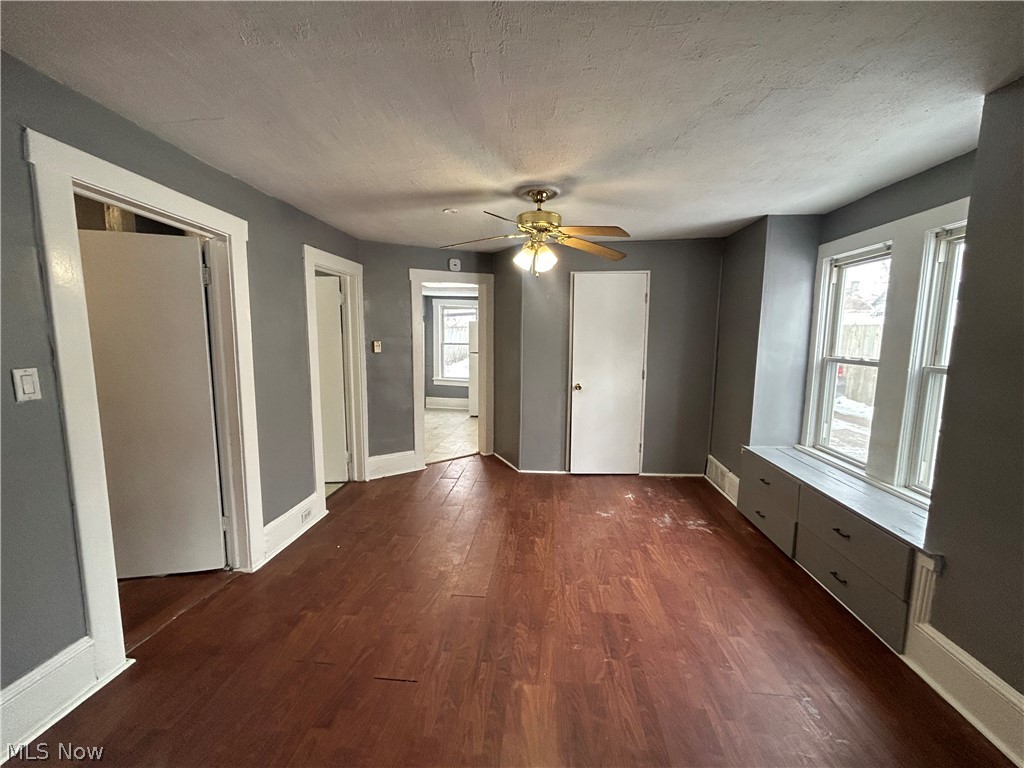 4704 Behrwald Avenue