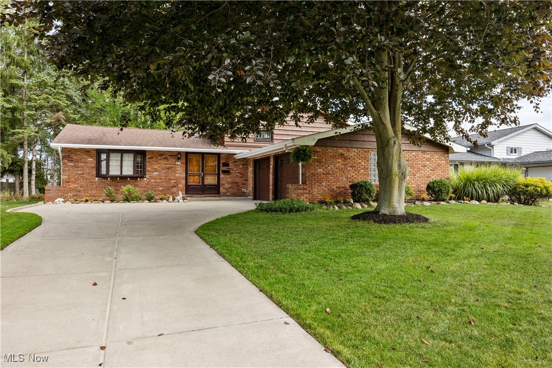 7261 Normandy Drive, Parma, Ohio image 1