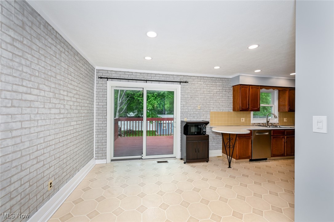 3428 Hiwood Avenue, Stow, Ohio image 20