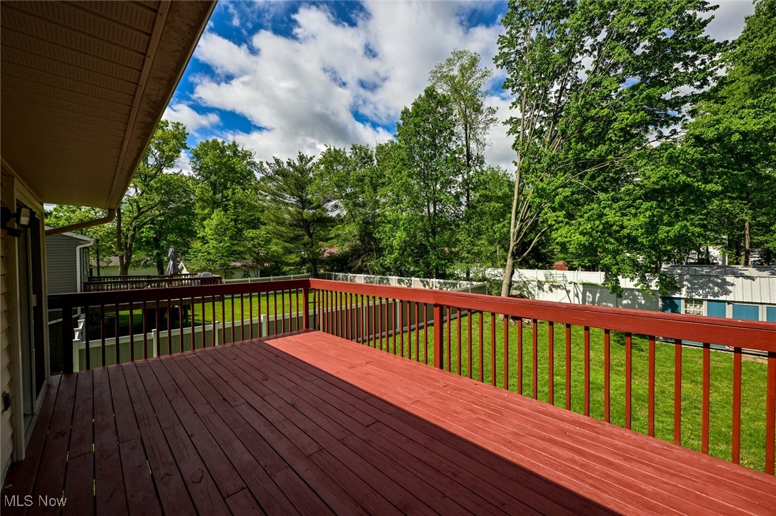 3428 Hiwood Avenue, Stow, Ohio image 9